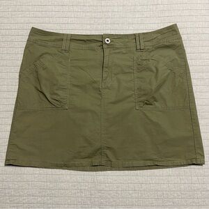 Avenue Olive Green Skort Size 18